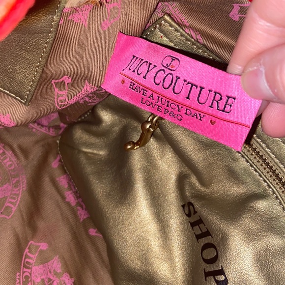 Y2K Juicy Couture CHERRY PRINT VELOUR TERRY DAYDREAMER WEEKENDER BAG CHERRIES - Picture 12 of 15